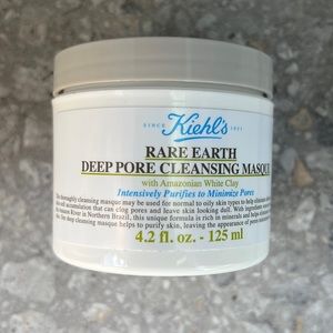 Kiehl’s Rare Earth Deep Pore Minimizing Cleansing Clay Mask